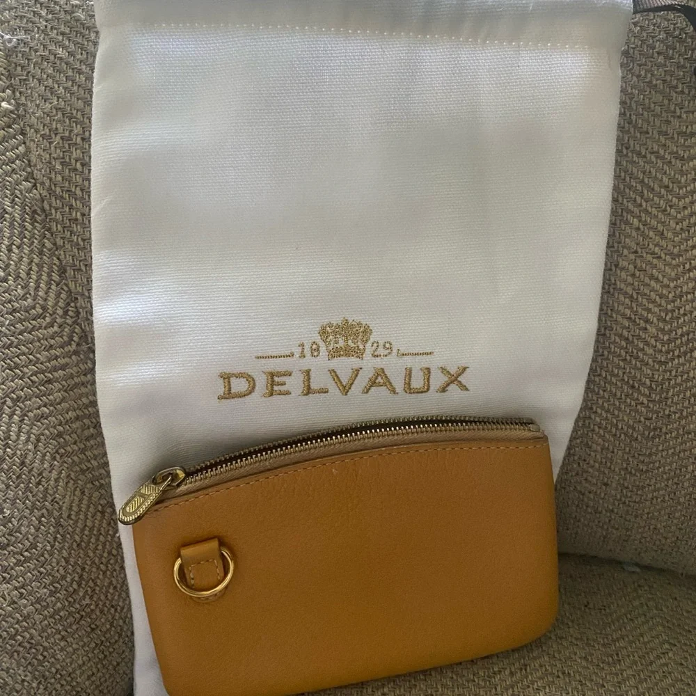 Authentic Delvaux Luxury Tan Leather Women's pouch - Picture 6 of 8